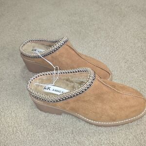 Anne Klein Tan Suede Mules